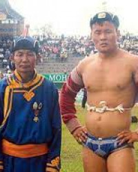 ШУУРХАЙ: Э.Энхбат начин ухаан орж, дохио зангаагаар ярьж эхэлжээ